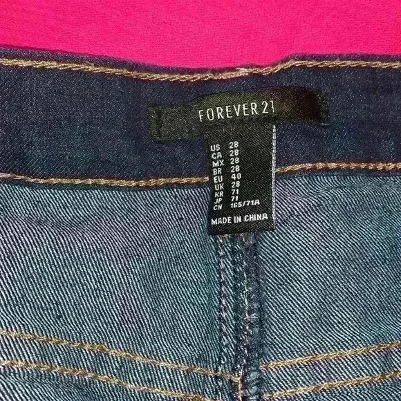 🔥 Forever 21 skinny Jeans 🔥 - Picture 2 of 3